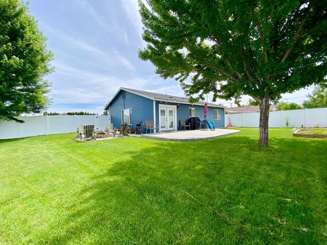 Building Photo - 3 Bedroom Home in West Valley