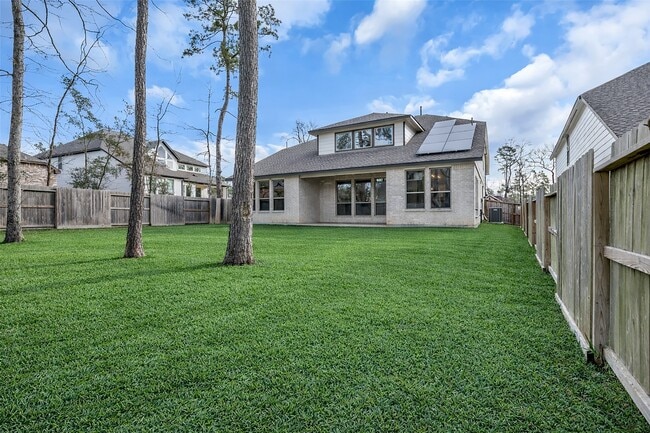 Building Photo - 215 Flower Moon Ct