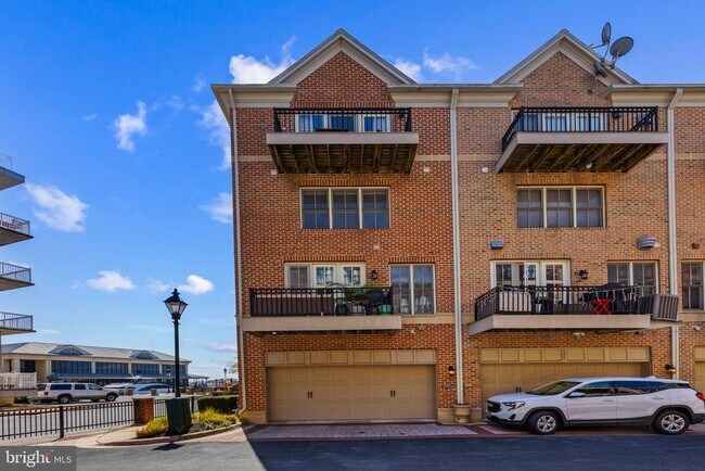 Building Photo - 1262 Dockside Cir