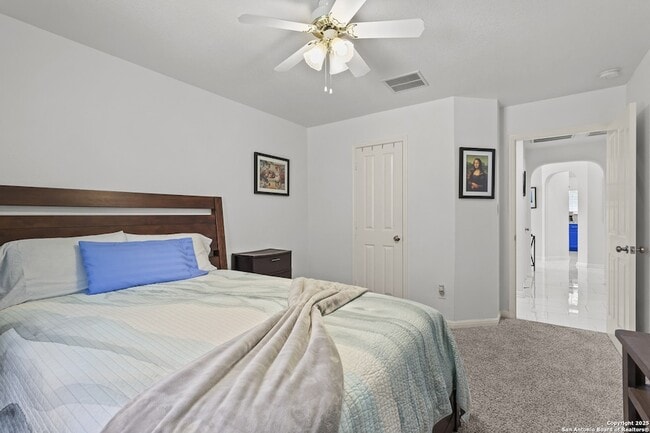 Building Photo - 10903 Wilson Oaks Dr
