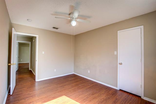 Building Photo - 8108 Spruce Valley Dr