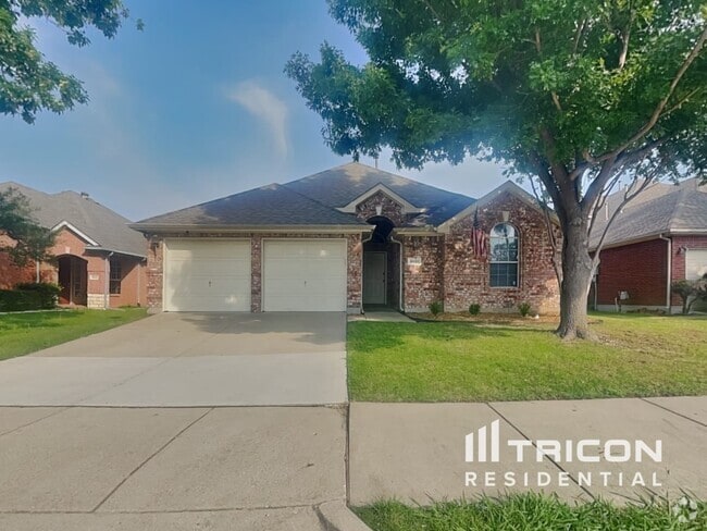 Building Photo - 9901 Glenshee Dr