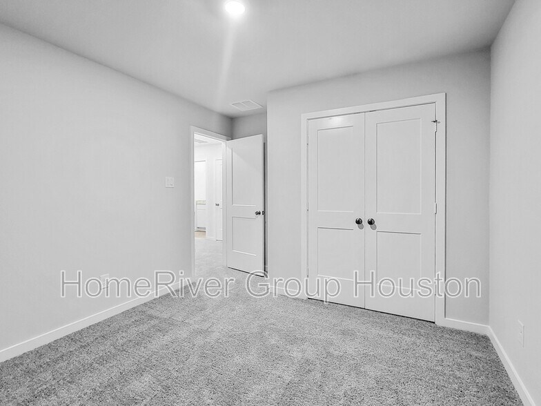 Building Photo - 17848 Lionheart Rd