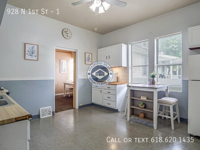 Building Photo - 928 N 1st St