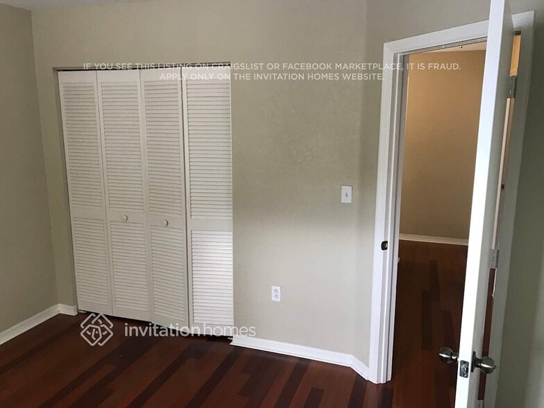 Building Photo - 11205 Sunview Way