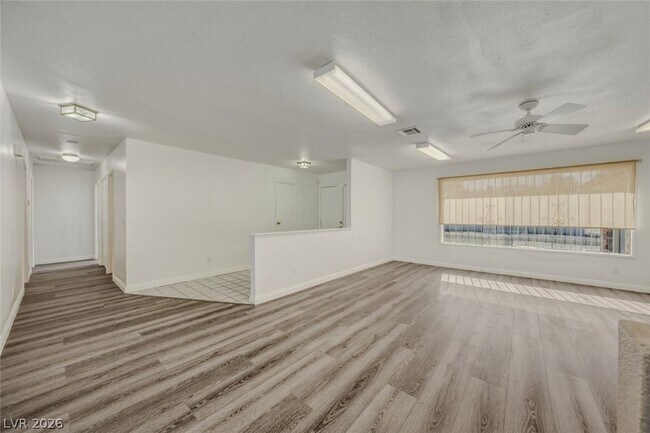 Building Photo - 6760 W Oakey Blvd