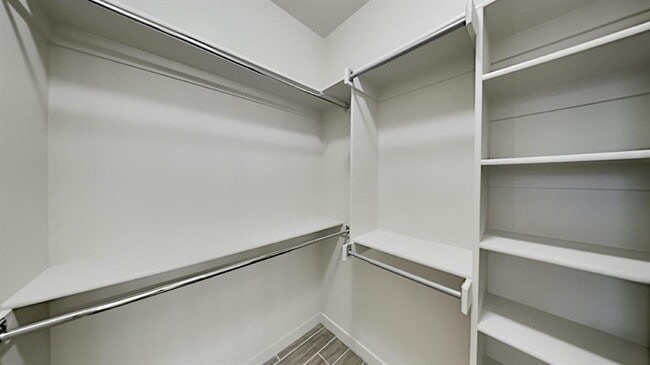 Building Photo - 1078 Mulbury Mansion