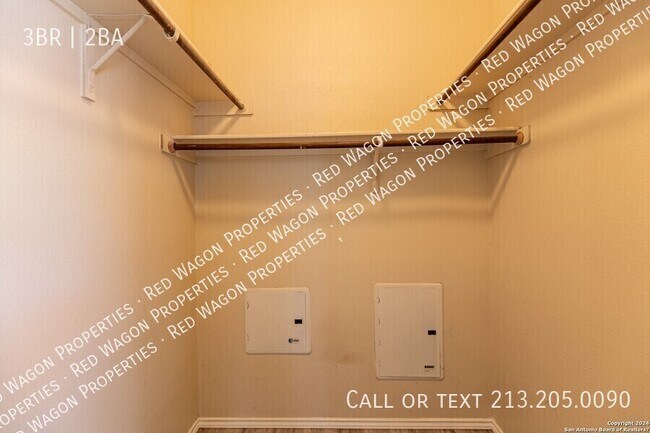 Building Photo - 7226 Golf Way