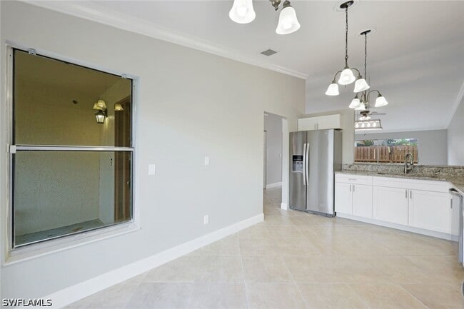 Building Photo - 6474 Royal Woods Dr