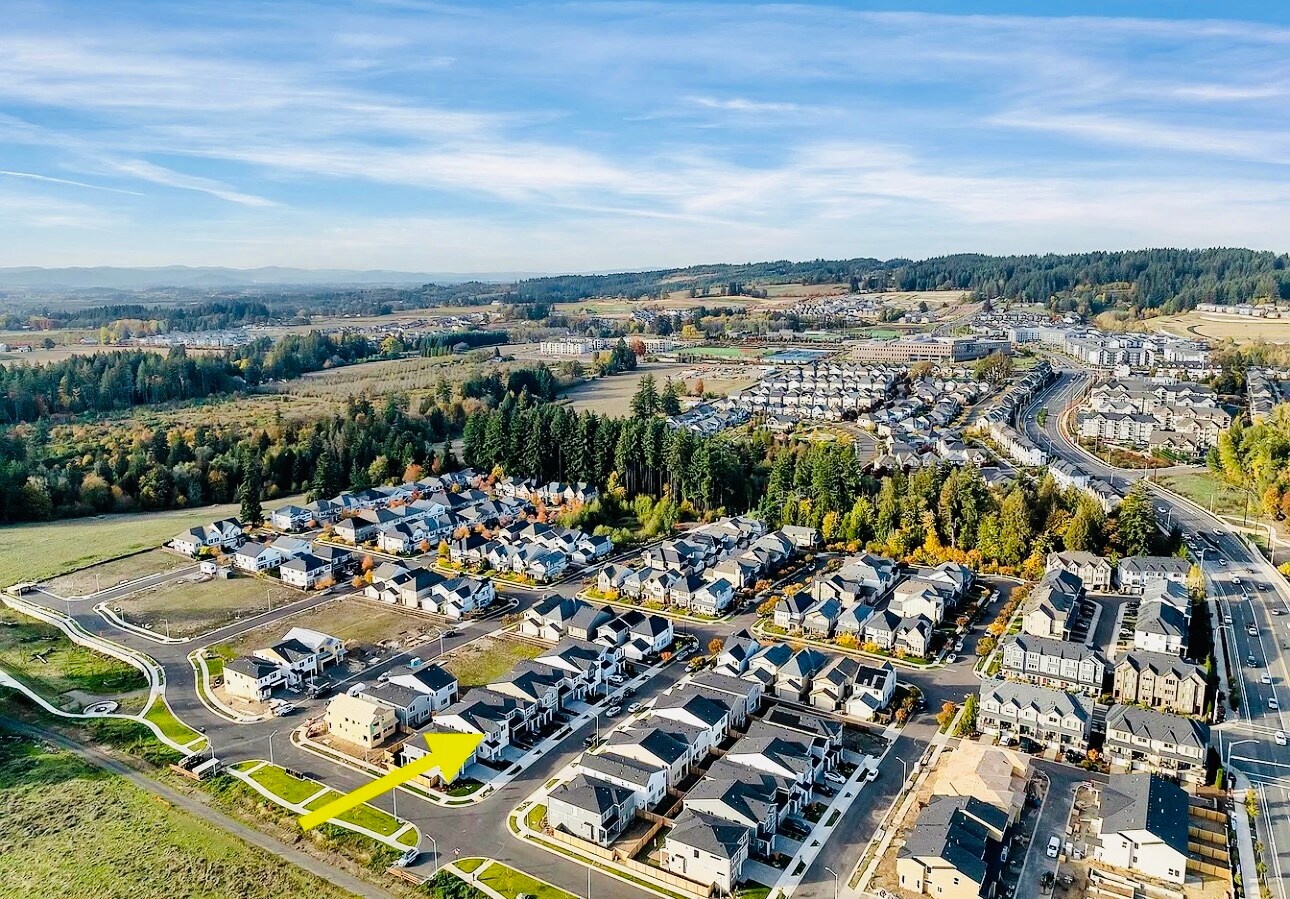 Building Photo - 13911 SW 172nd Ave