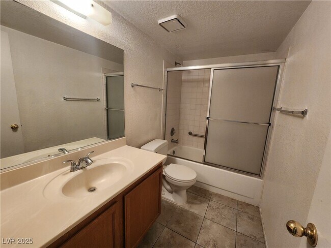 Building Photo - 1412 Oak Rock Dr