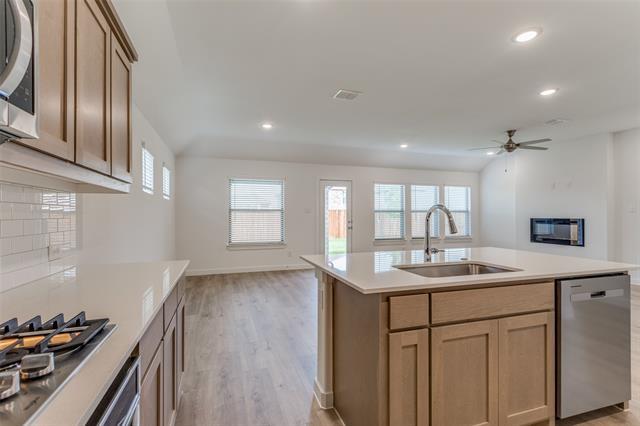 Building Photo - 4908 Pebblewood Dr