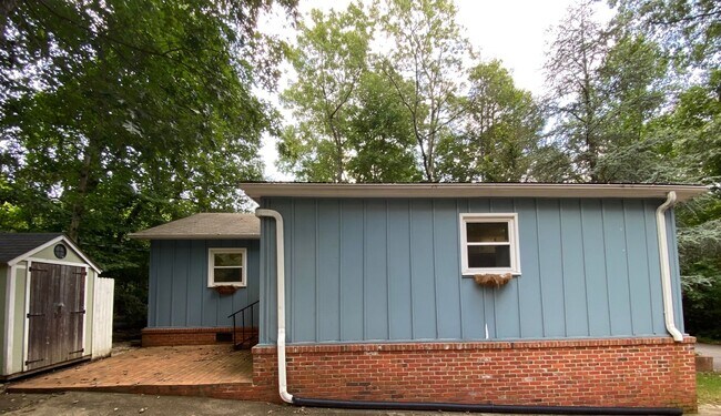 Building Photo - Black Mountain - Wooded lot, One-Level home, Room to Garden!