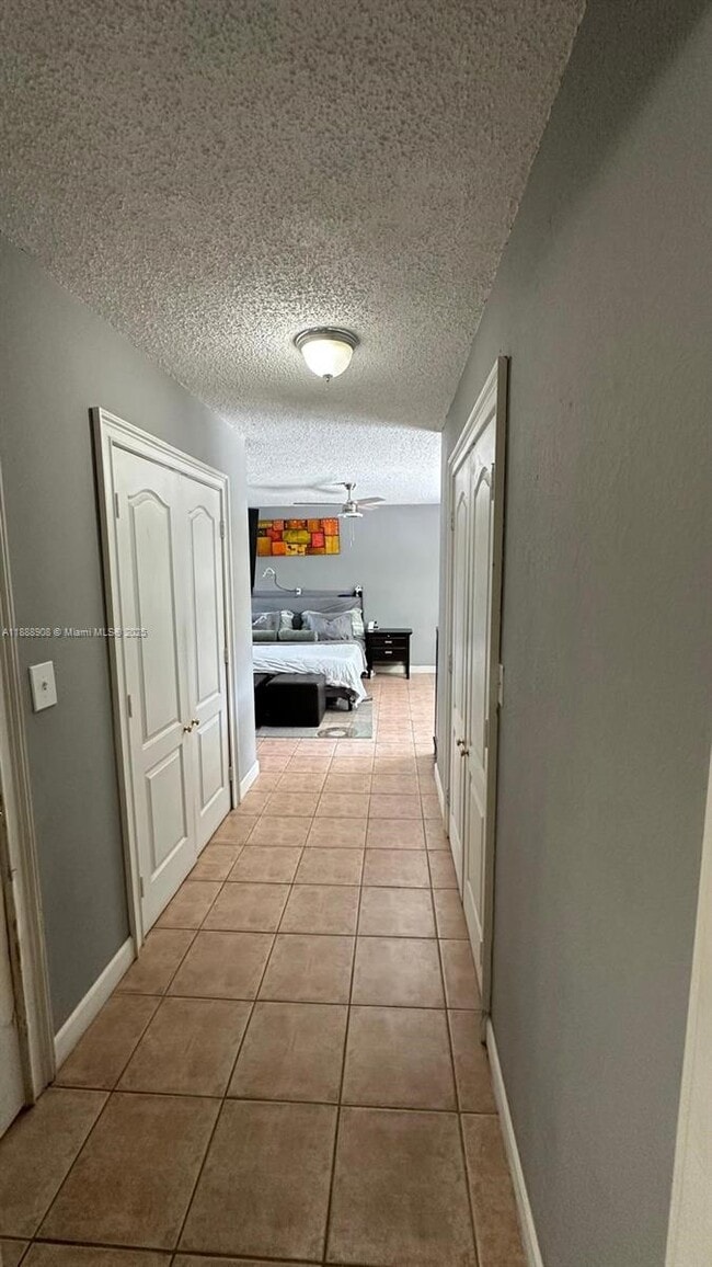 Building Photo - 15430 SW 81st Cir Ln