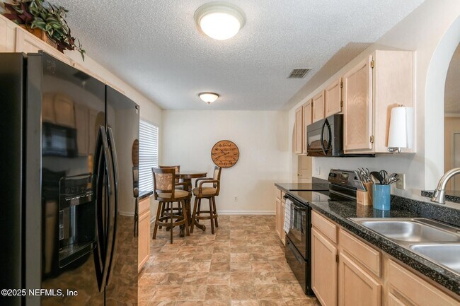 Building Photo - 7596 Fawn Lake Dr N