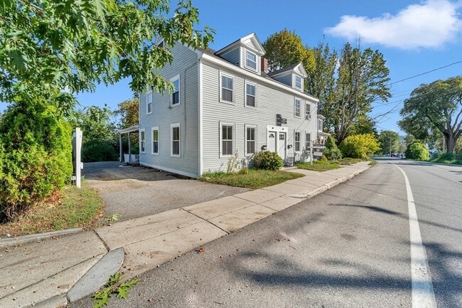 Primary Photo - 303 S Main St
