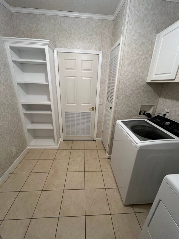 Building Photo - 16 Madison Dr