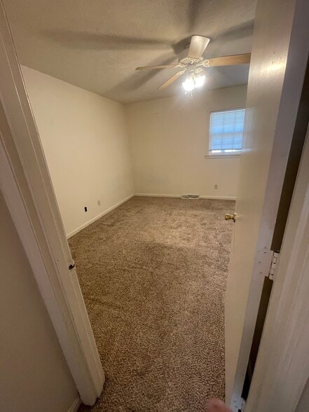 Building Photo - 6209 Tindal St