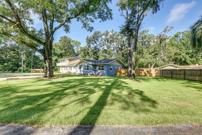 Building Photo - 1500 Dacron Dr