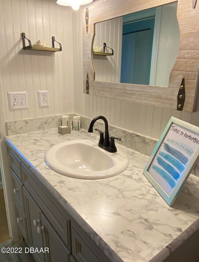 Building Photo - 1415 Ocean Shore Blvd