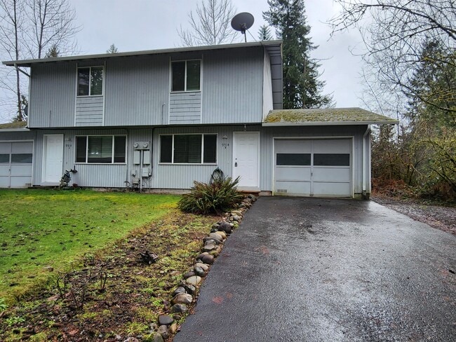 Building Photo - 6304 Barstow Ln SE