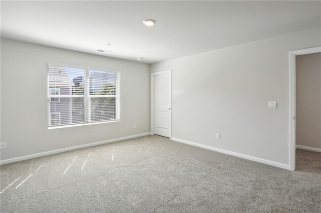 Building Photo - 3648 S Fulton Ave