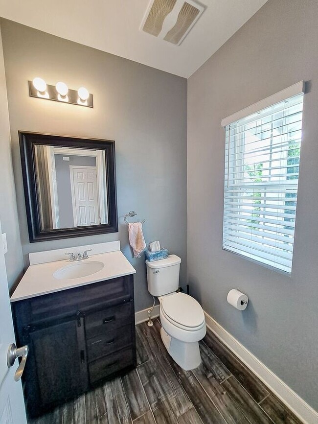 Building Photo - Amazing 3 Level Corner Lot Home in Waldorf...