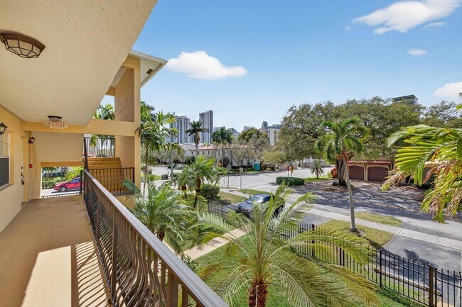 Building Photo - 901 NE 3rd St