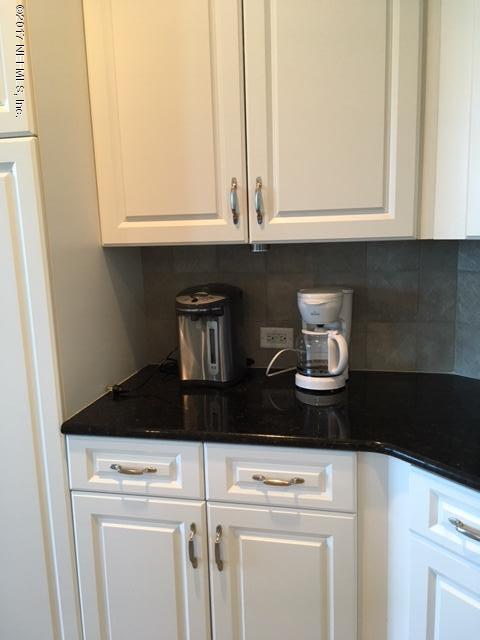 Building Photo - 320 1st St N