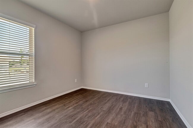 Building Photo - 261 Gallant Front Trl