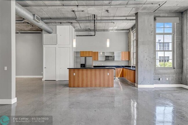 Building Photo - 434 NW 1st Ave