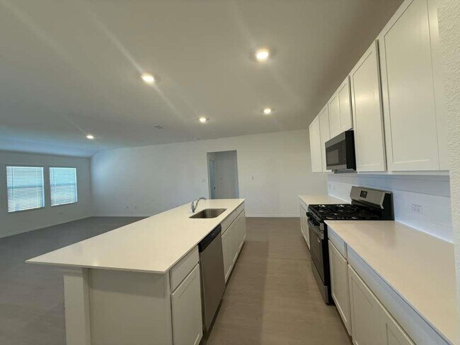 Building Photo - 18020 Lark Sparrow Dr