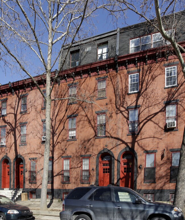 Primary Photo - 2007 Green St