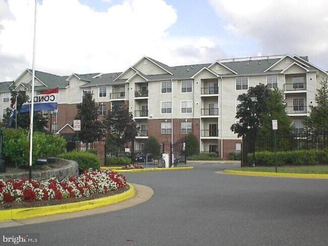 Building Photo - 1570 Spring Gate Dr.