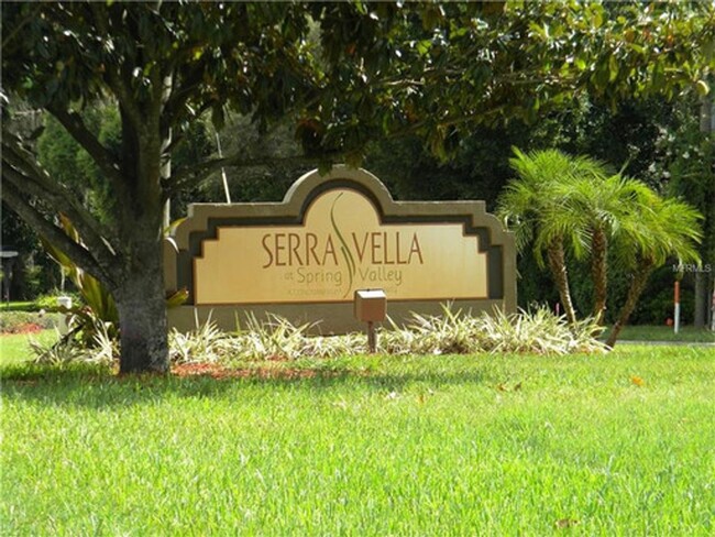 Building Photo - 2 Bed/1 Bath, 1st Floor condo in Serravell...