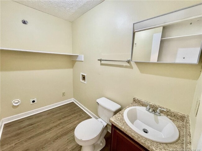 Building Photo - 5854 Aftonshire Dr