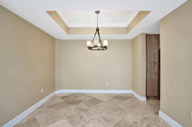 Building Photo - 101 S Ocean Dr