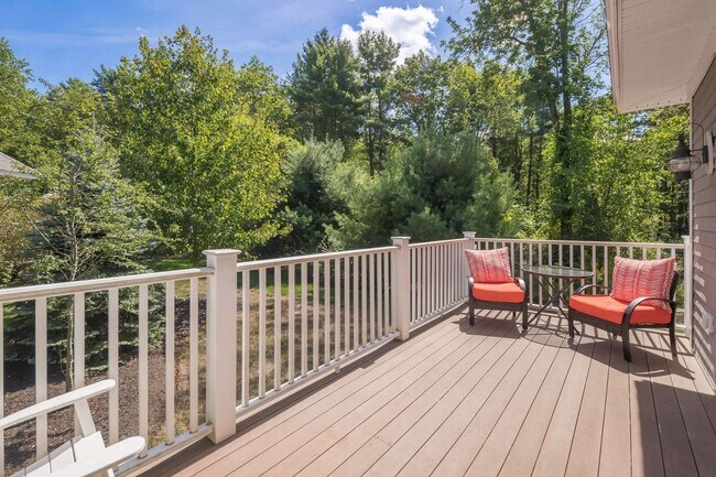 Building Photo - 100 Shepard's Cove Rd