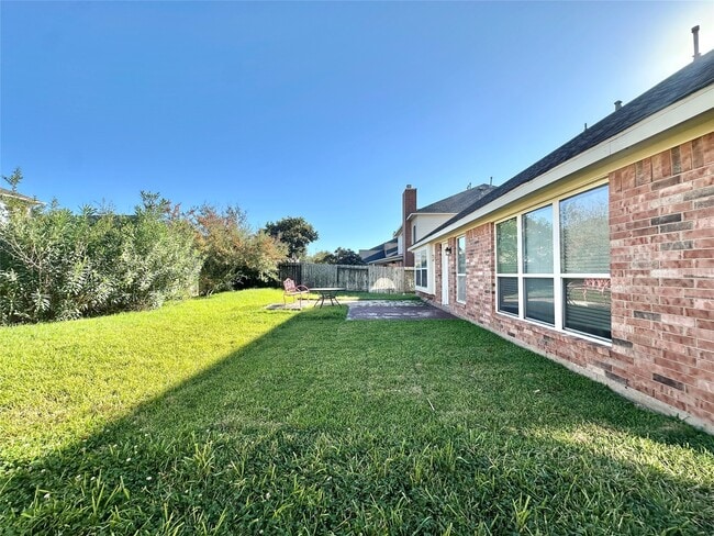 Building Photo - 6415 Virginia Fields Dr