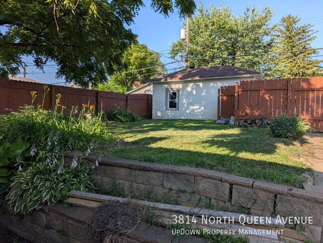 Building Photo - 3814 N Queen Ave