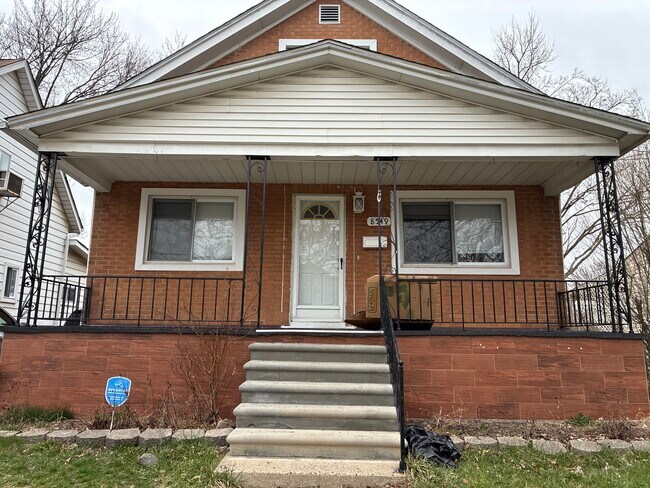 Building Photo - 8549 Central