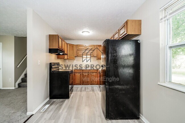 Building Photo - 5422 Everson Rd N