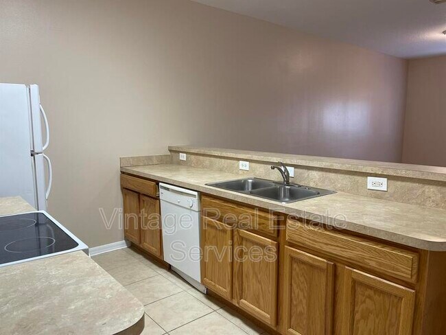 Building Photo - 12013 Peach Grv Ct