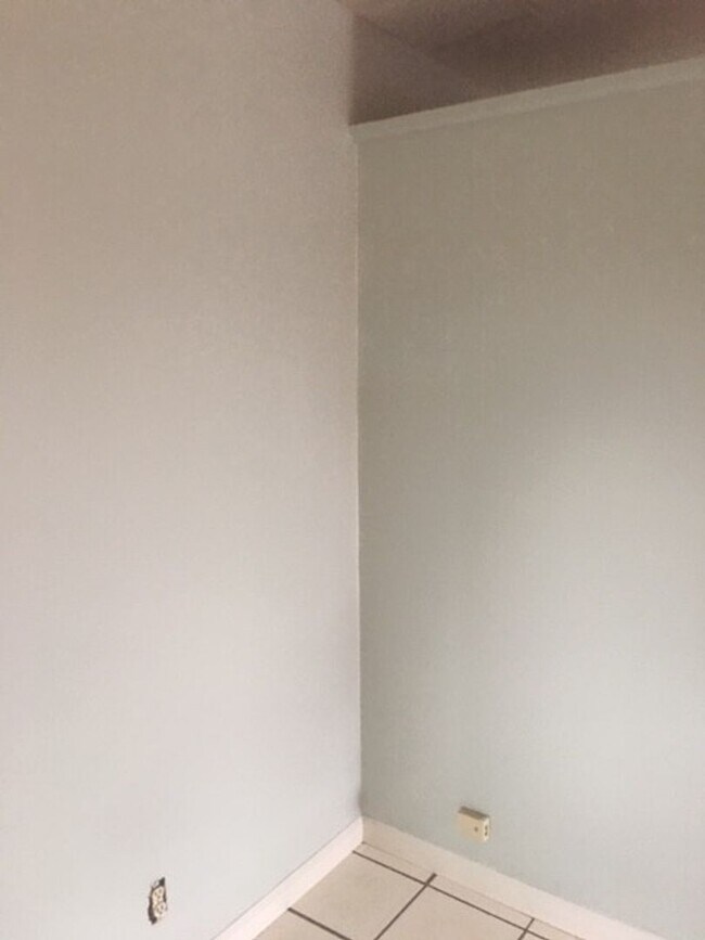 Building Photo - 1125 Lacey Ln