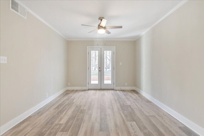 Building Photo - 15 Winster Fax Rd