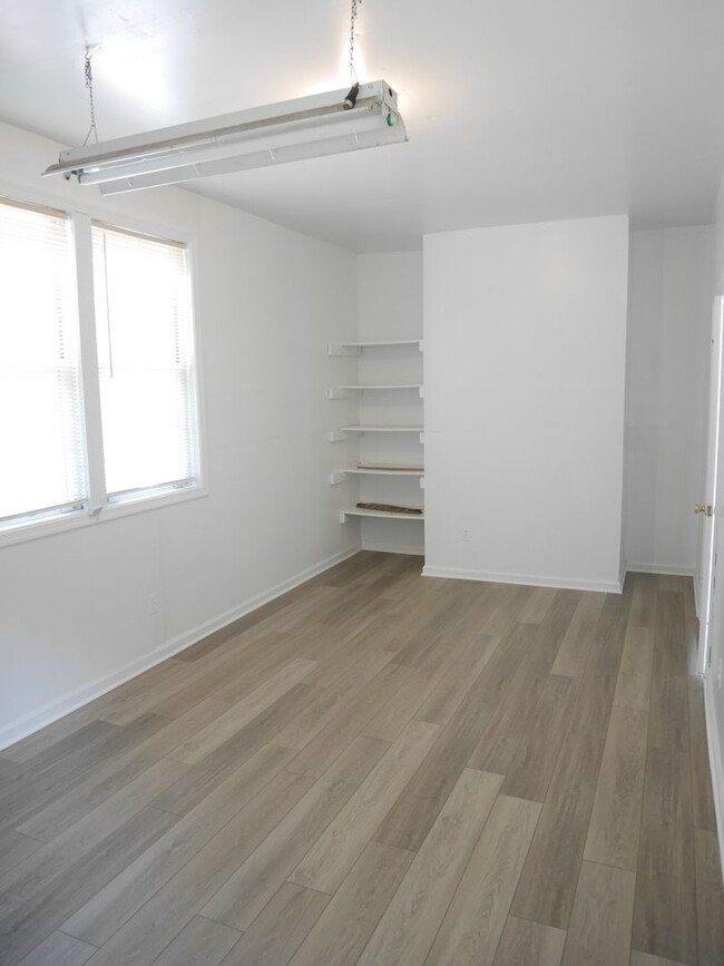 Building Photo - Recently Renovated & Move-In Ready- Bowie, MD