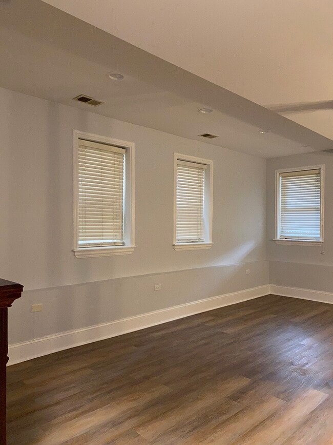 Building Photo - 7010 S Merrill Ave