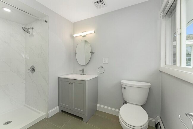 Building Photo - 57 Sloane Dr