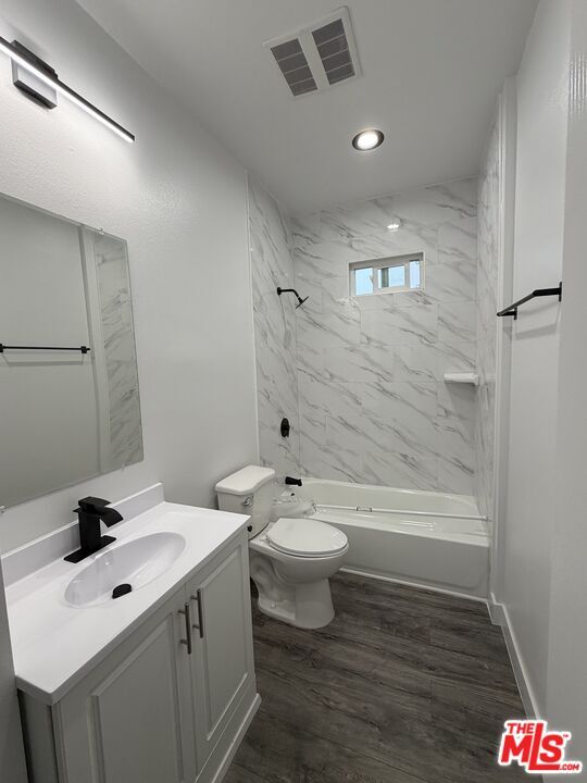 Building Photo - 8624 Graham Ave