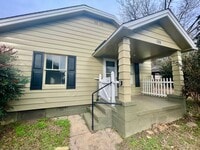 Building Photo - Welcome to this charming 2-bedroom, 1-bathroom home located in the scenic Kings Mountain, NC